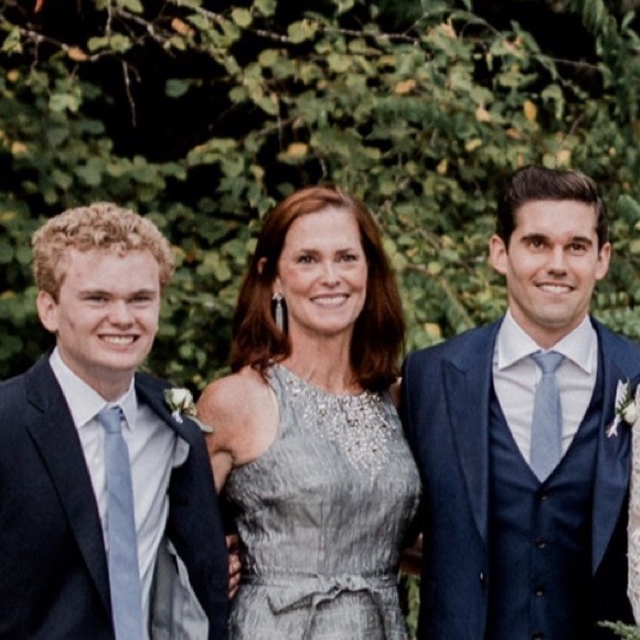 Meet your Posher, Julie - Picture 1 of 1